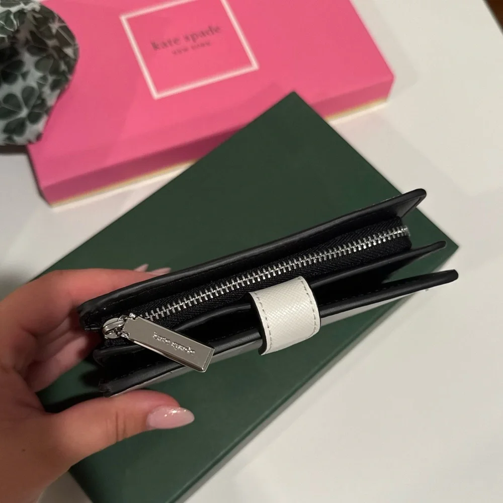 Kate Spade Two-Tone Gray and White Wallet - Picture 3 of 7